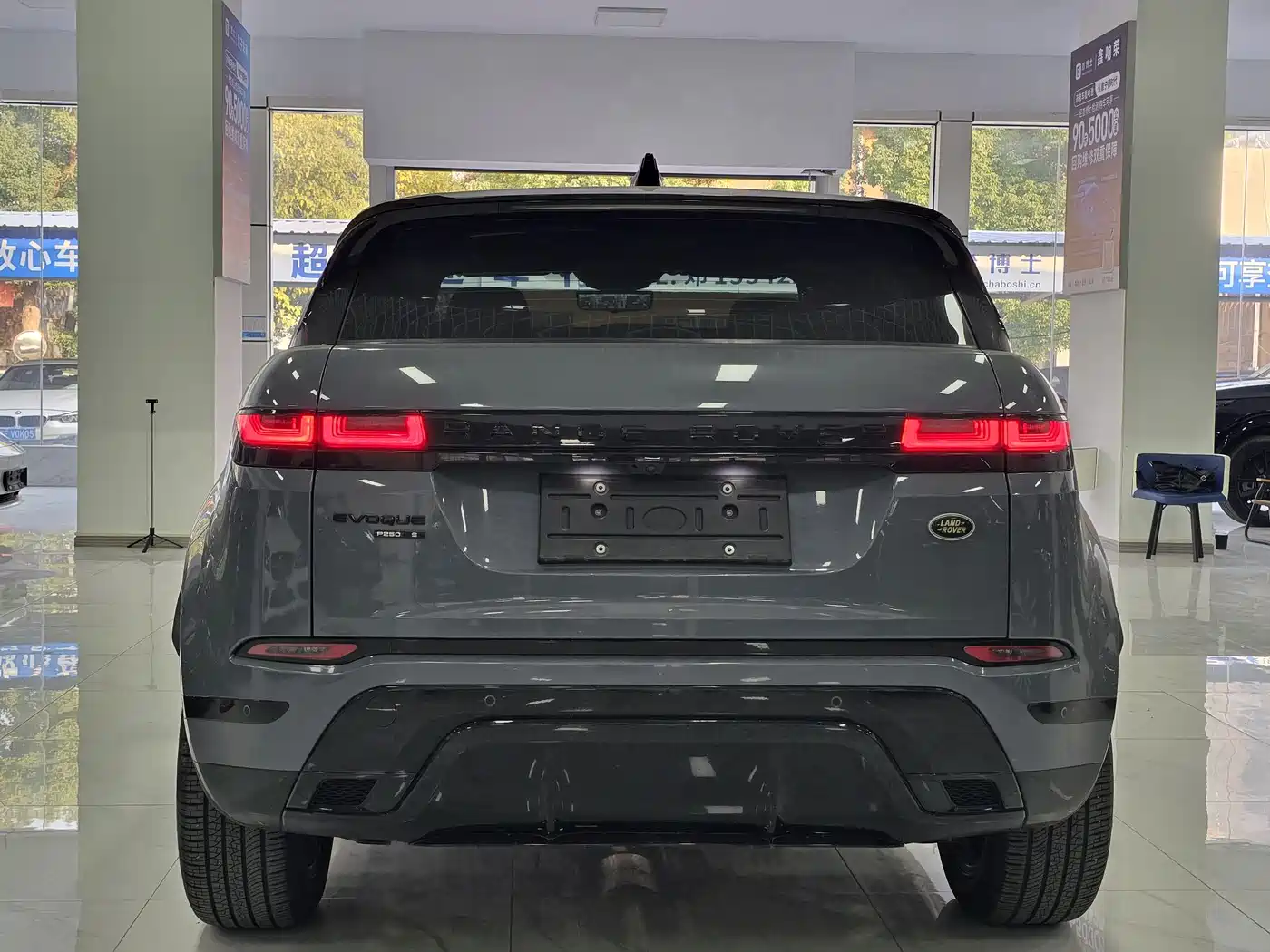 Land Rover Range Rover Evoque 2020 249PS R-DYNAMIC S Sport Edition фото 12