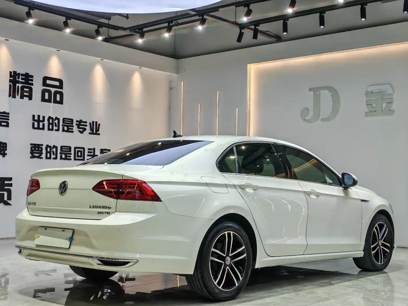 Volkswagen Lamando 2021 Facelift 280TSI DSG Comfort Edition фото 7