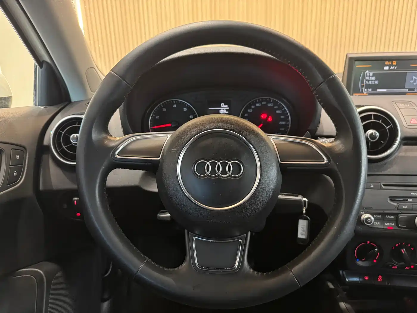 Audi A1 2015 2014 30 TFSI Fashion