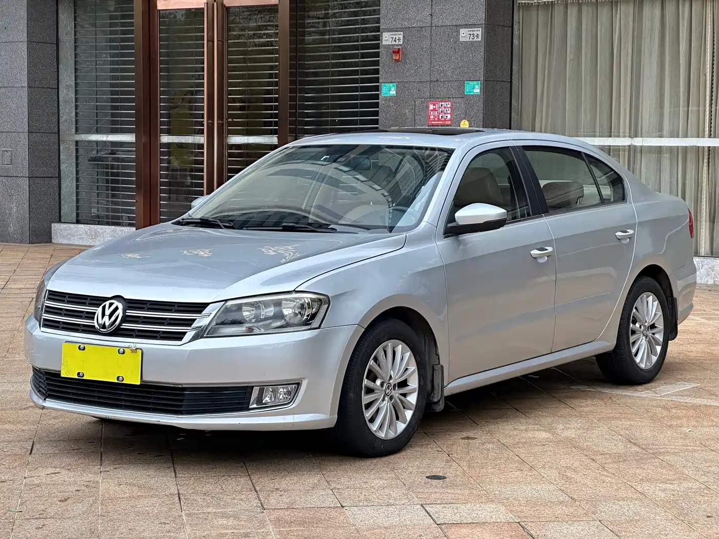 Volkswagen Lavida 2013 Model 1.4TSI DSG Luxury