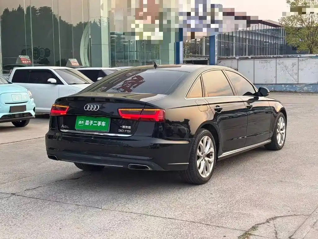 Фото 7 - Audi A6L