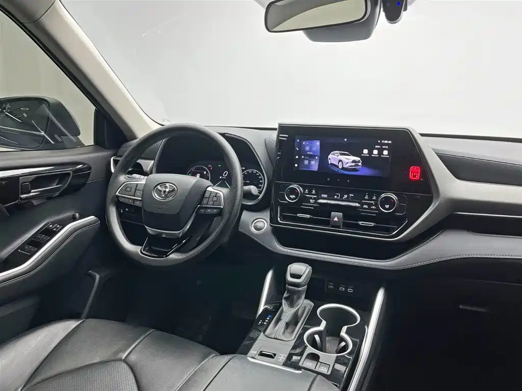 Toyota Highlander 2024 2.5L Smart Hybrid 2WD Elite 7-seater фото 25