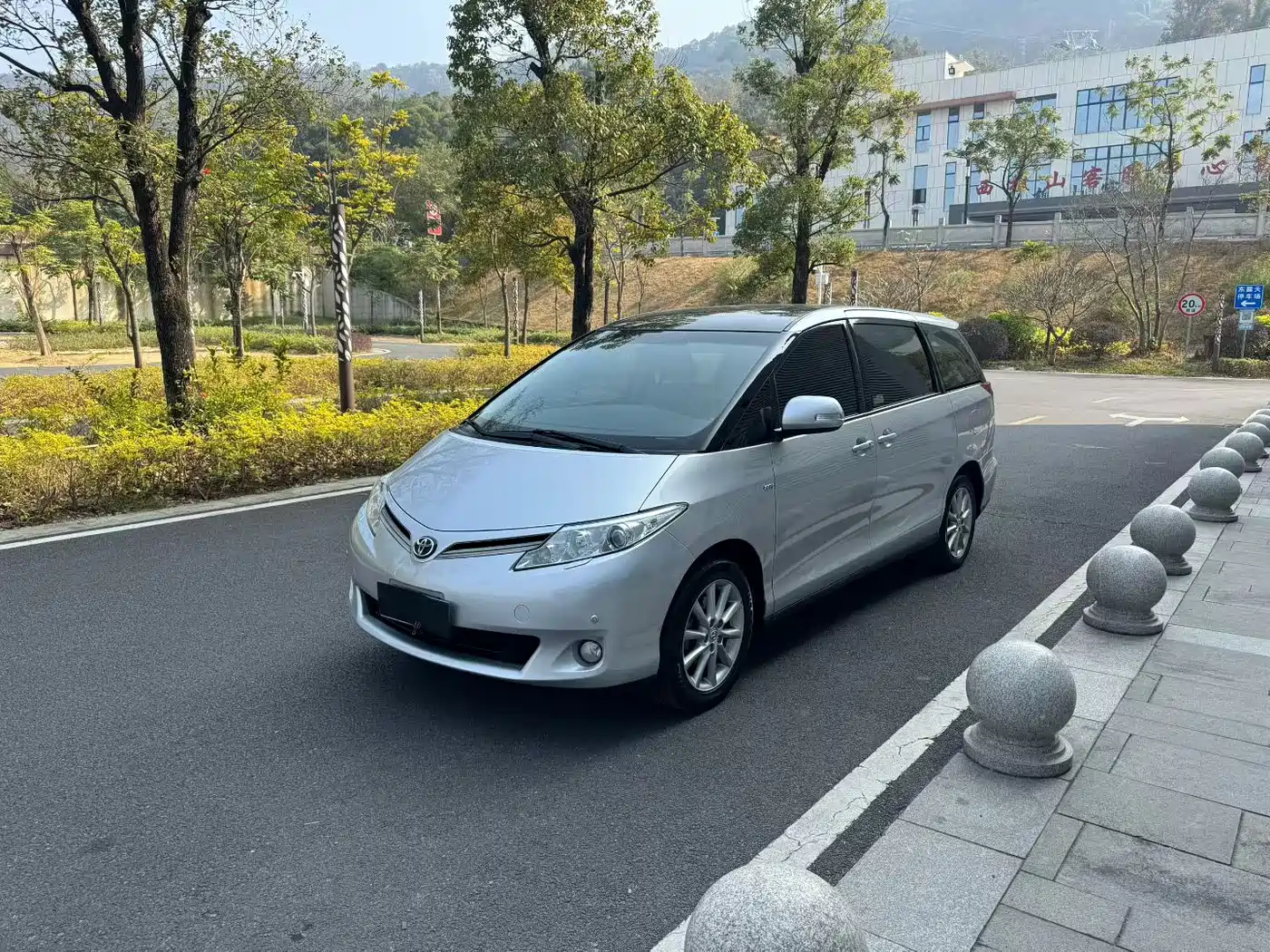 Toyota Previa 2007 3.5L 7-Seater Luxury