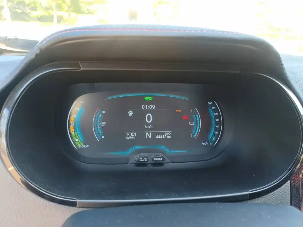 QQ New Energy Little Ant 2025 2024 Facelift Youth Edition 251km True Love 25.05kWh