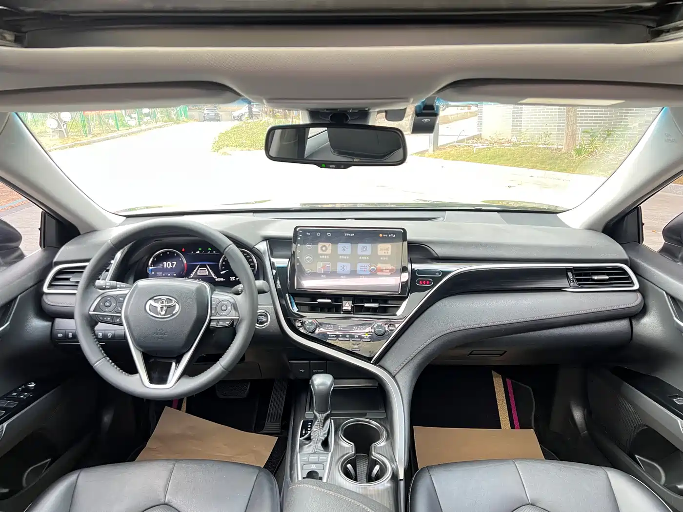 Toyota Camry 2021 2.5G Luxury Edition фото 13