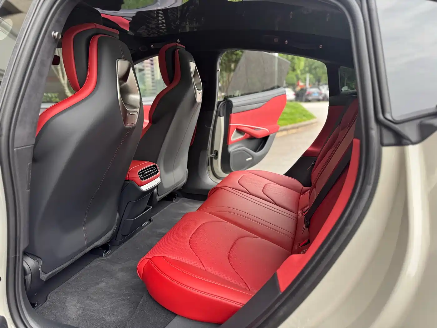 XIAOMI CAR XIAOMI SU7