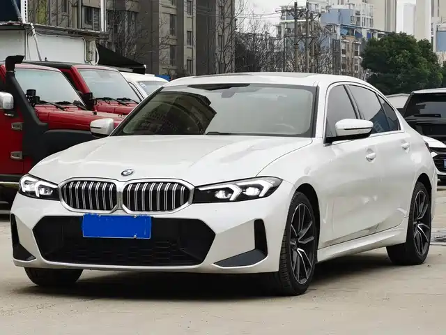 BMW 3 SERIES