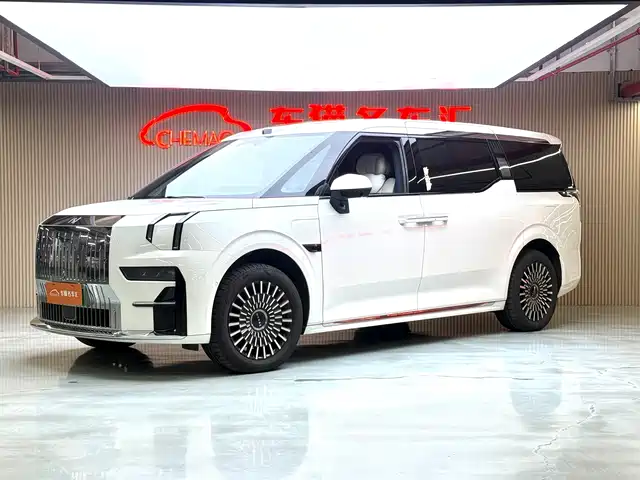 Zeekr 009 7 мест с проходом, 108kWh