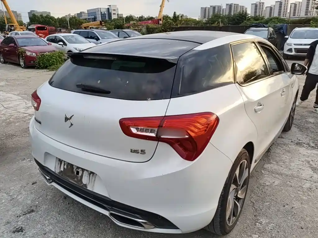 Фото 7 - DS 5
