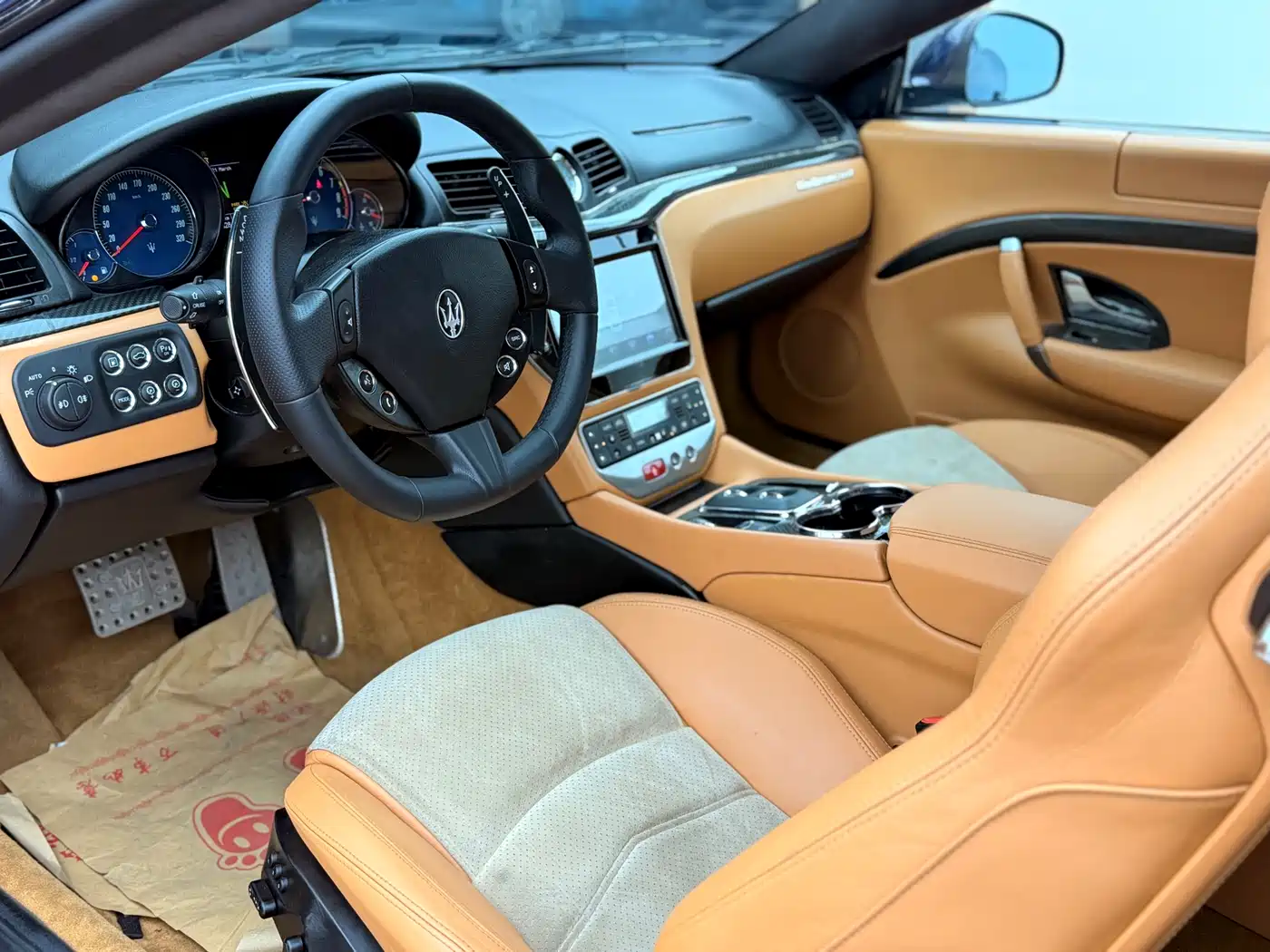 Maserati GranTurismo 2015 4.7L MC Centennial Edition фото 12