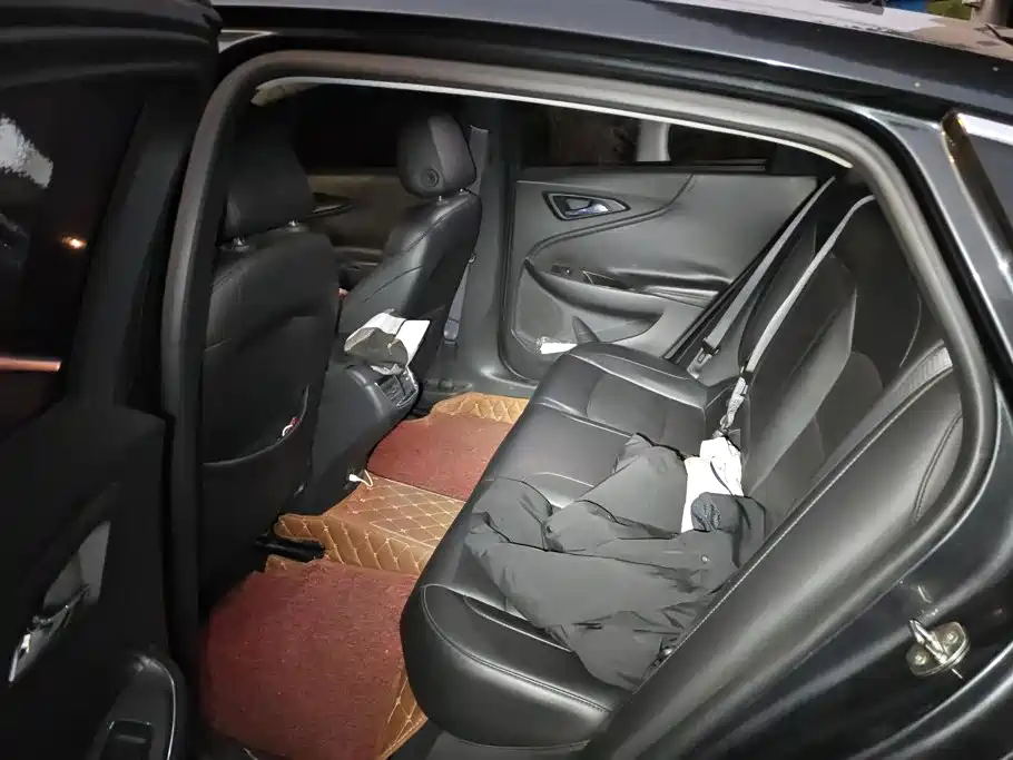 صورة 11 - Chevrolet Malibu XL