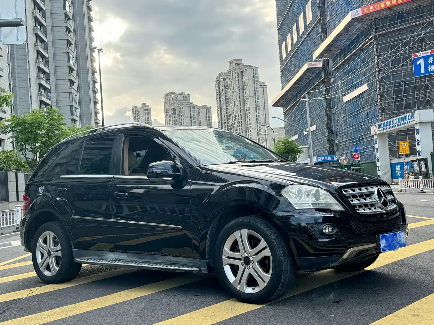 Mercedes-Benz M-Class 2010 ML 350 4MATIC Luxury фото 3