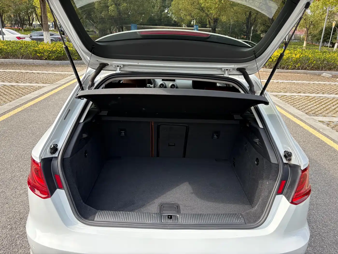 Audi A3 2014 Sportback 35 TFSI Automatic Progressive фото 24