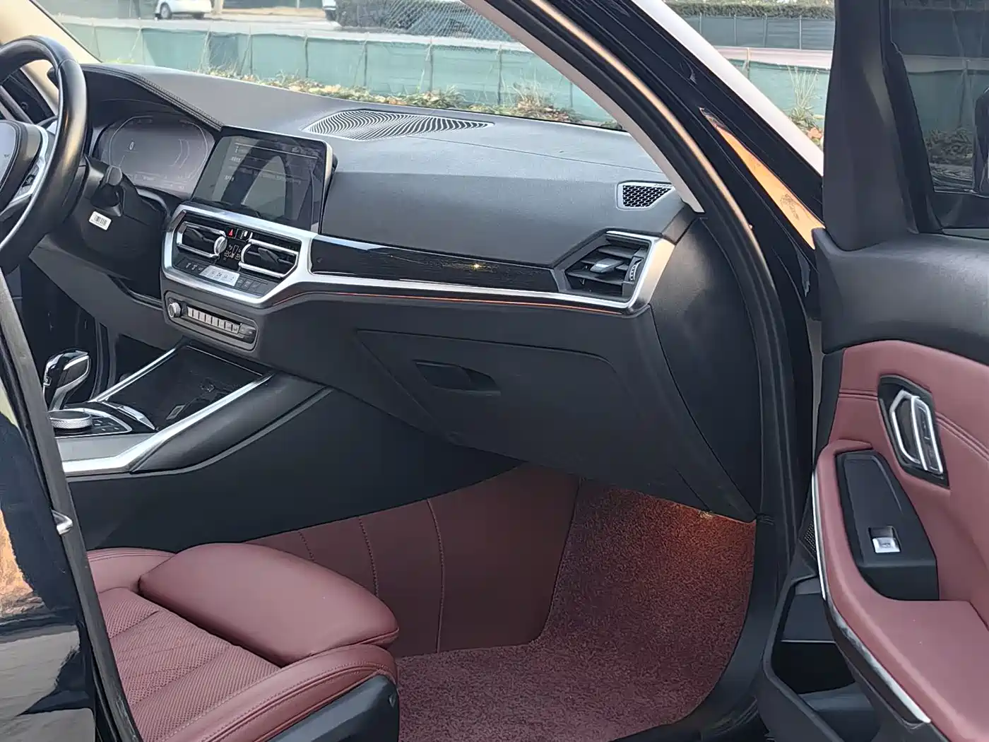 BMW 3 Series 2022 325Li M Sport Package фото 10
