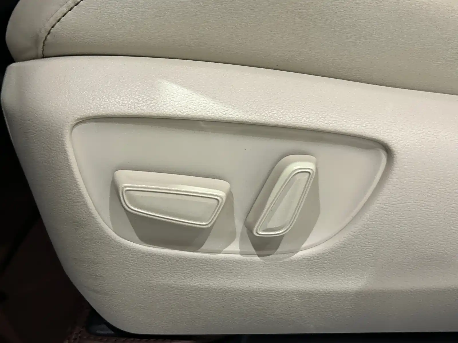 Фото 8 - Toyota Granvia