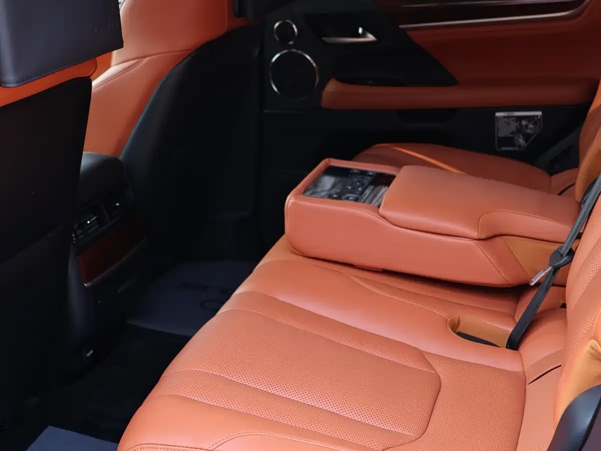 Lexus LX 2019 570 Prestige Luxury Edition фото 15
