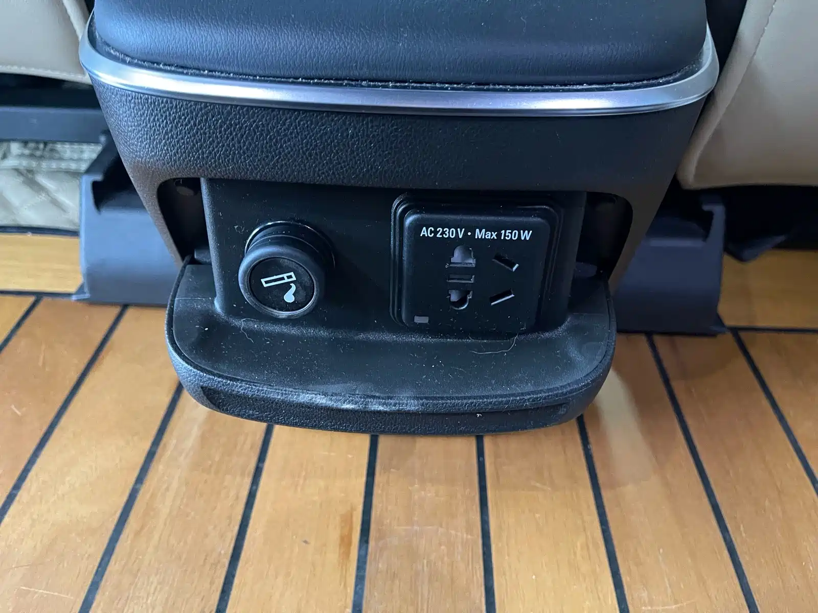 Photo 20 - Buick GL8