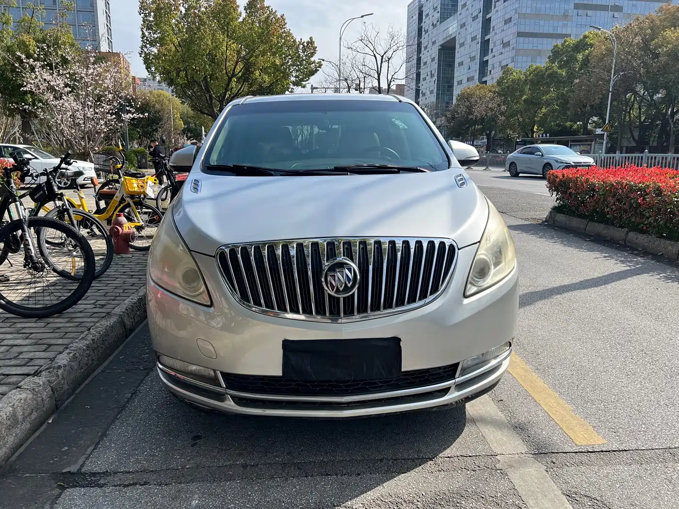 Buick GL8 2013 2.4L CT Luxury Business Comfort Edition фото 2