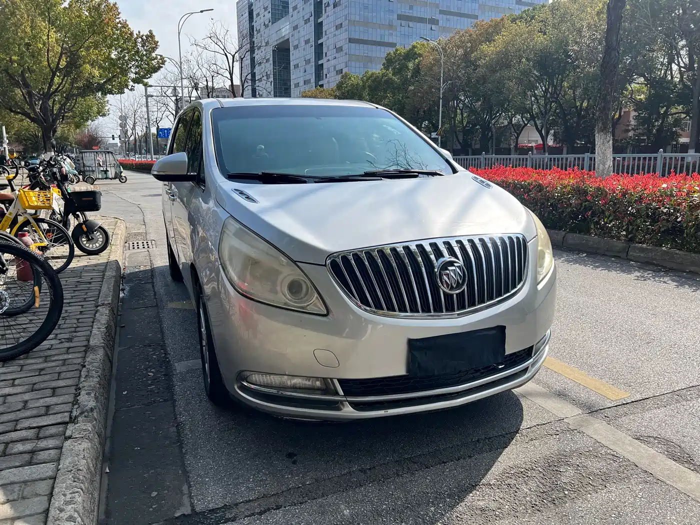 Buick GL8 2013 2.4L CT Luxury Business Comfort Edition фото 3