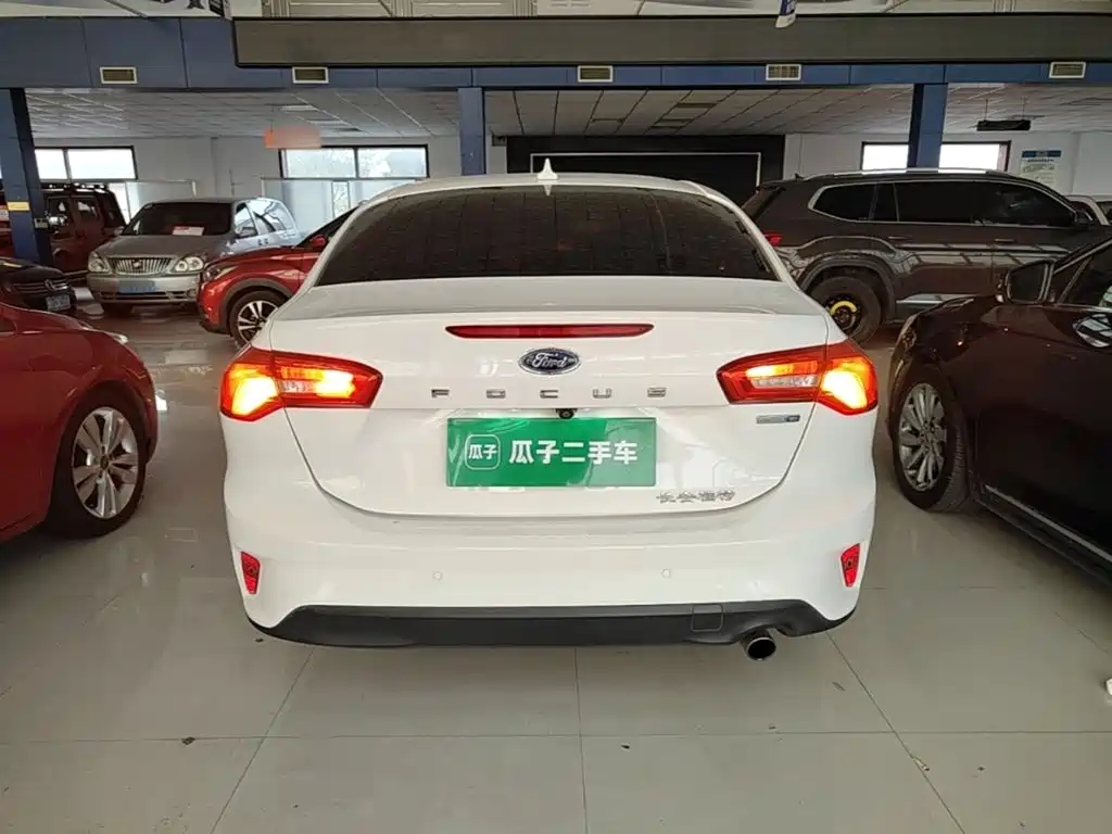 Ford Focus 2019 2019 Sedan EcoBoost 180 Automatic Fengchao