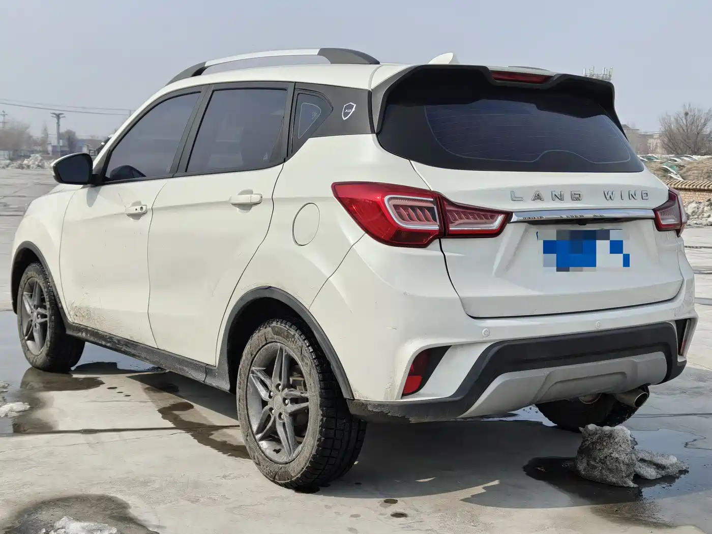 Landwind X2 2018 2017 1.6L Manual Platinum Edition