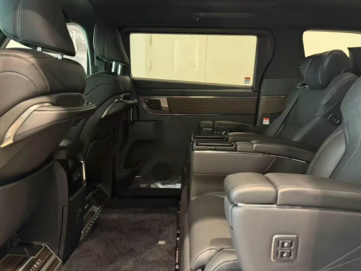 Toyota Vellfire 2025 2024 Crown Hybrid 2.5L Premium Edition