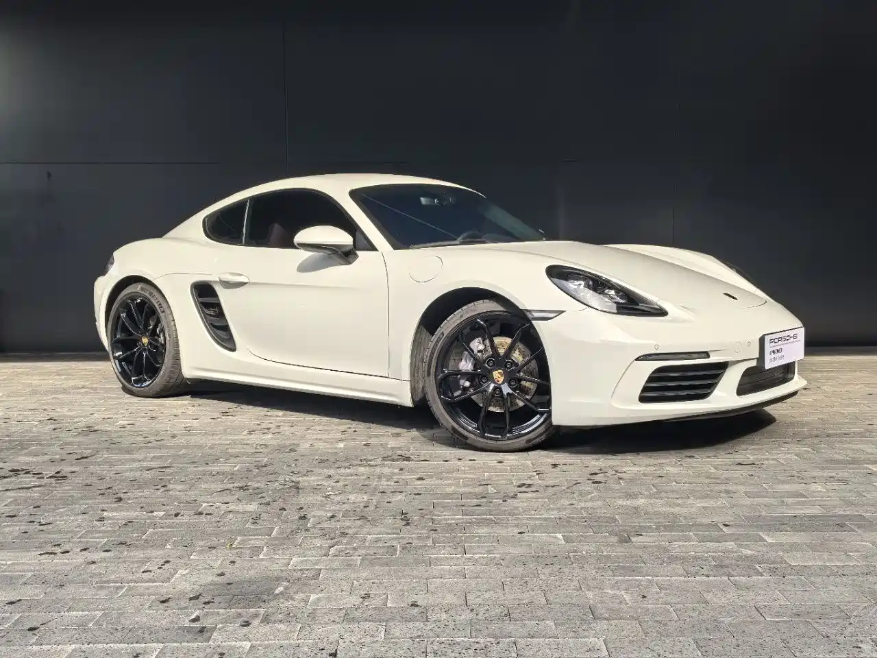 Porsche 718 2023 Cayman Style Edition 2.0T фото 3