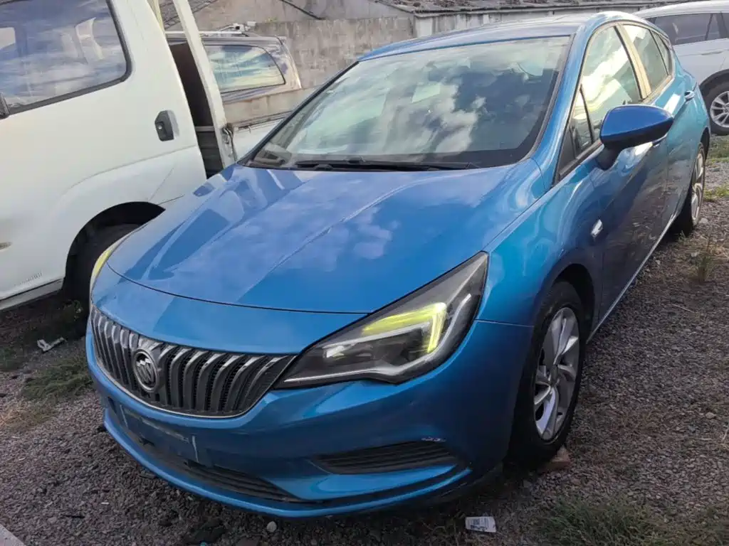 Фото 3 - Buick Verano