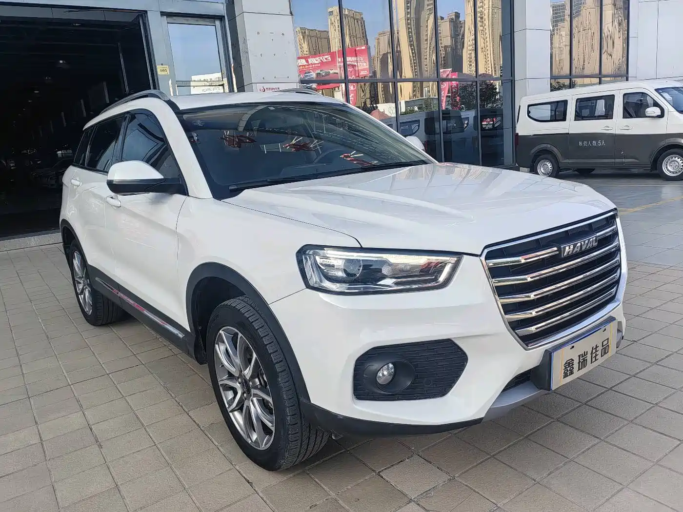 Haval H6 Coupe 2017 Red Label 2.0T Manual 2WD Urban фото 3