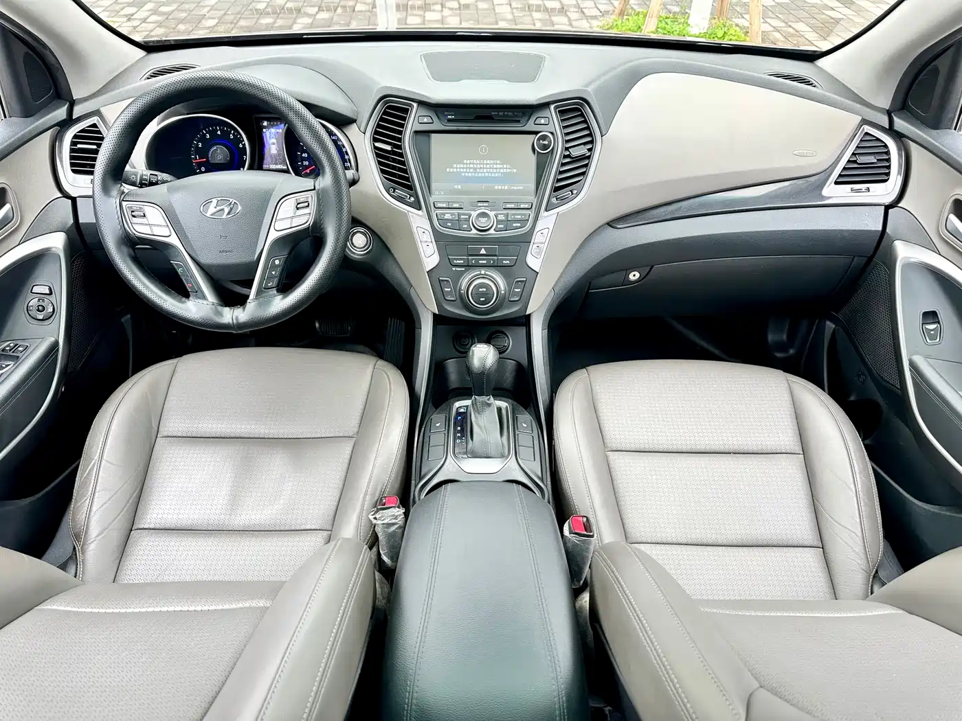 Hyundai Santa Fe (Import) 2013 3.0L 4WD Comfort Navigation 7-seater Euro IV фото 36