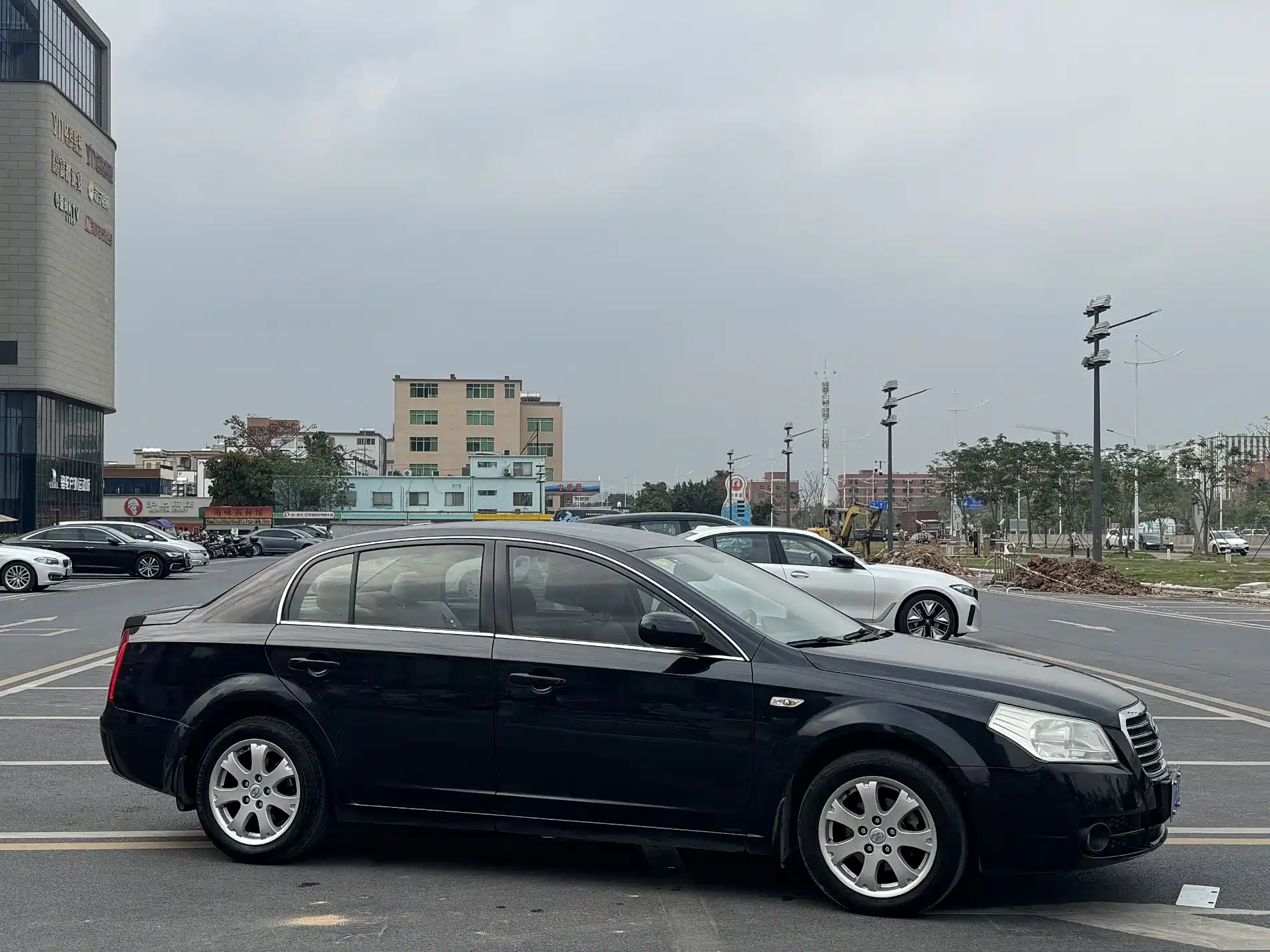 صورة 7 - Besturn B70