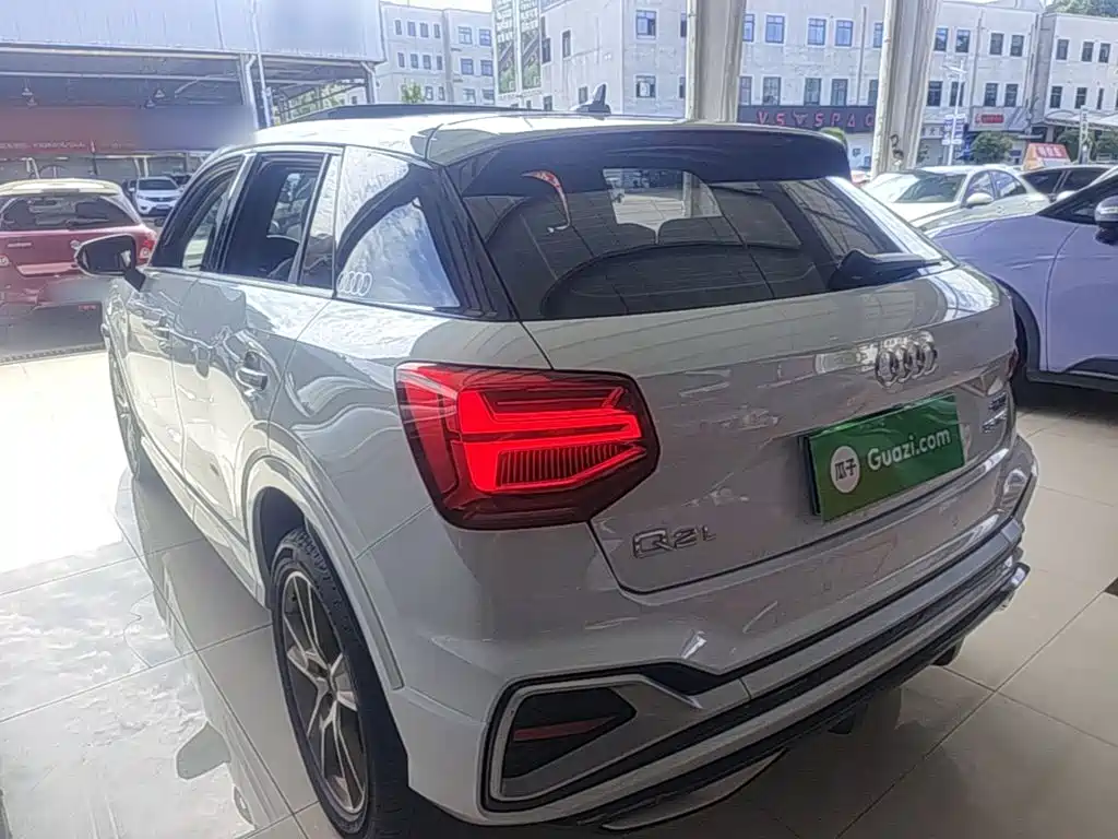 Фото 5 - Audi Q2L