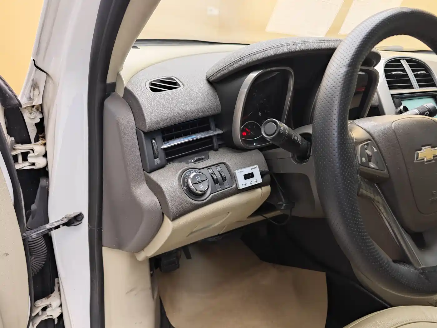 Chevrolet Malibu 2013 2.0L Automatic Luxury Edition фото 11