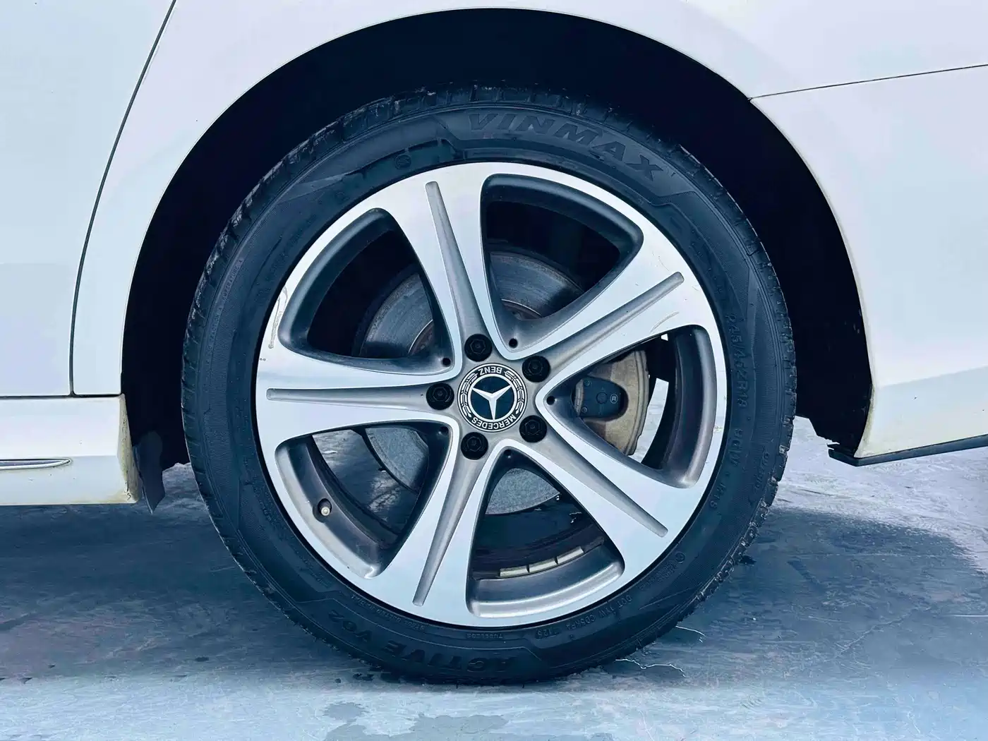 Mercedes-Benz E-Class 2019 E 200 L Sport фото 14