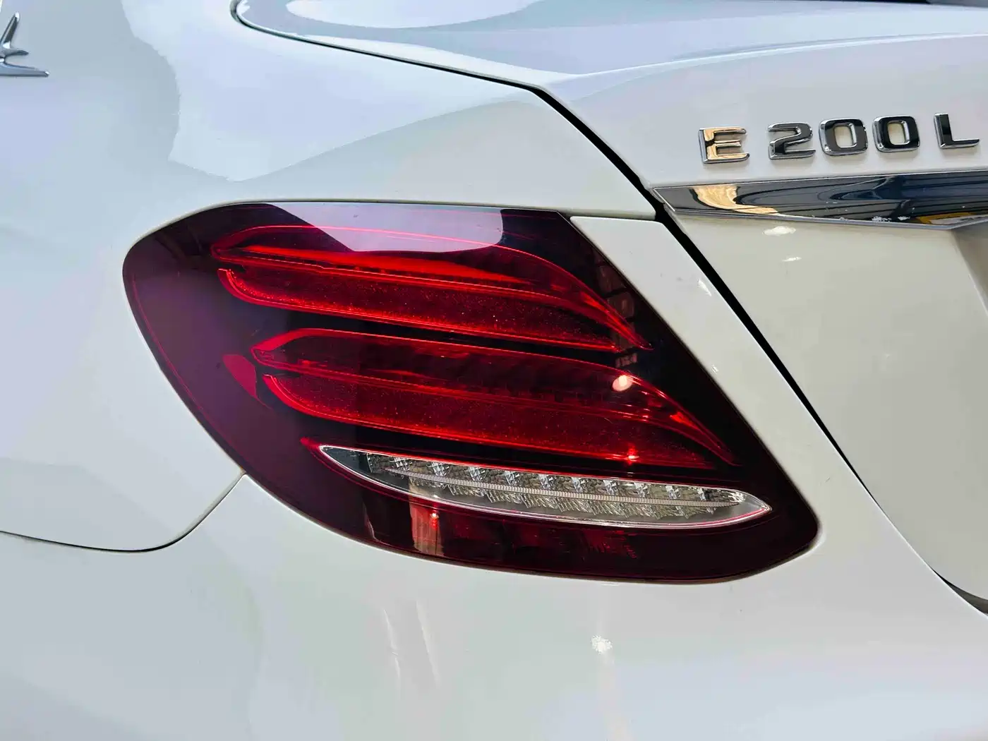 Mercedes-Benz E-Class 2019 E 200 L Sport фото 13
