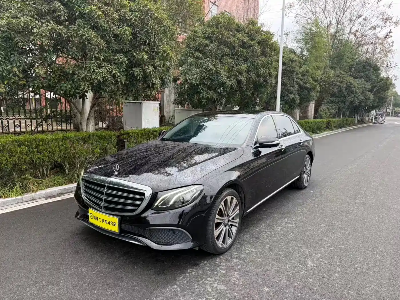 Mercedes-Benz E-Class 2016 E 300 L Luxury