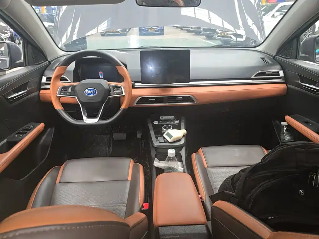 Фото 6 - BYD e2