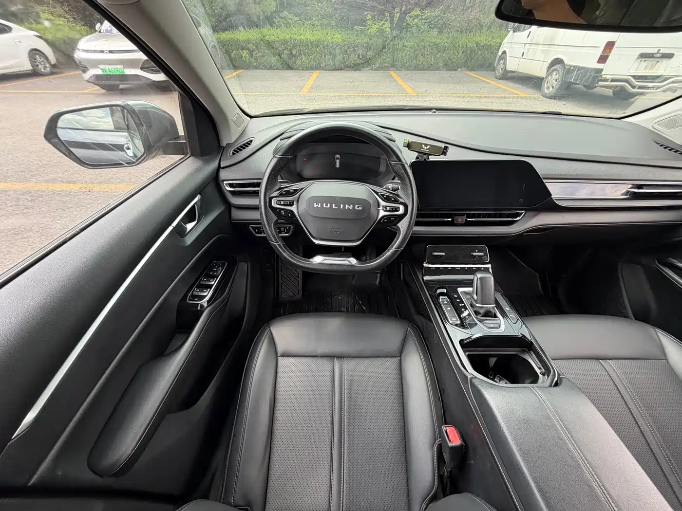 Wuling Motors Wuling Victory 2021 2020 1.5T CVT Flagship Business Class