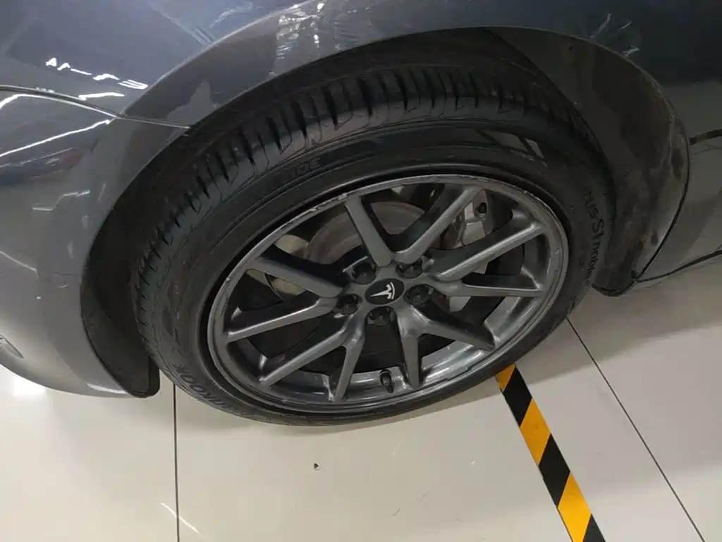 Tesla Model 3 2020 2020 Standard Range Rear-Wheel Drive Upgrade