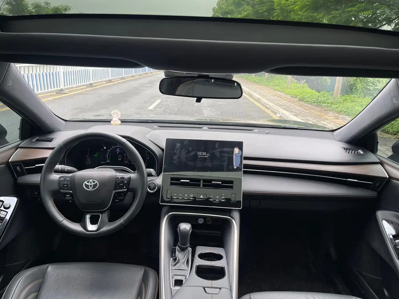 Photo 17 - Toyota Avalon