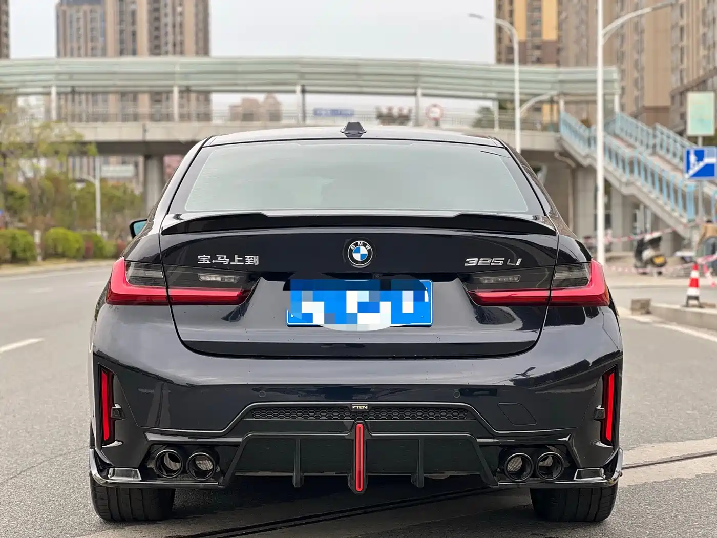BMW 3 Series 2024 325Li M Sport Shadowline Package фото 8