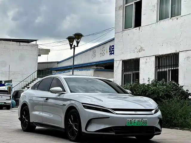 BYD Han 2024