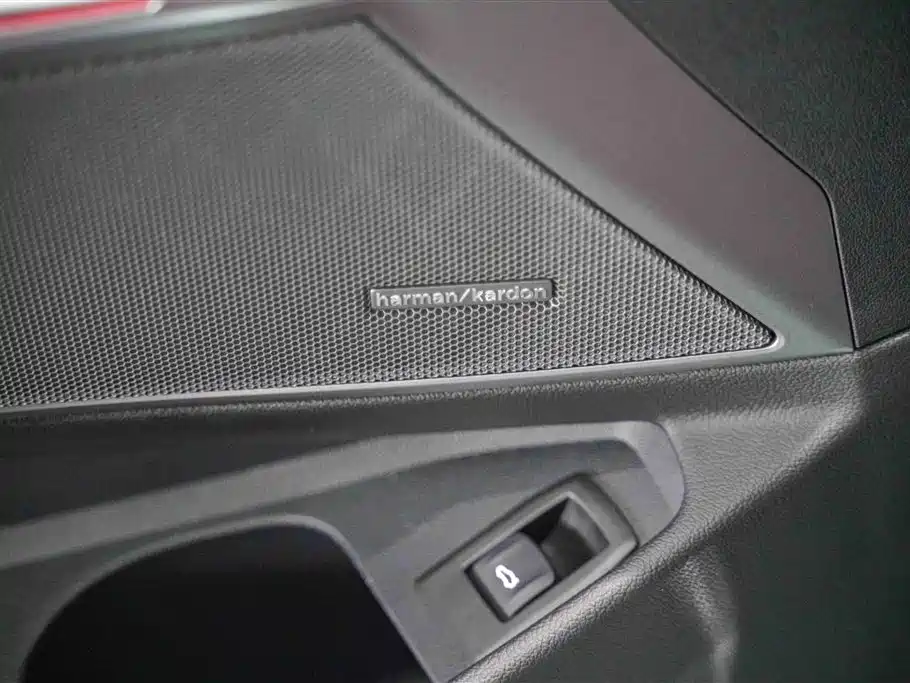 صورة 6 - BMW 3 Series