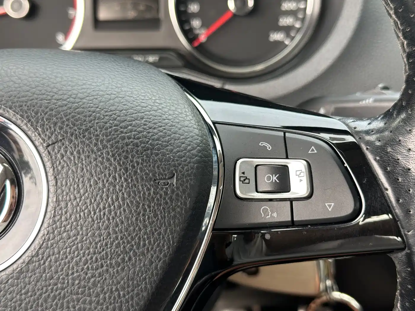 Volkswagen Polo 2016 2016 1.6L Cross Polo Automatic