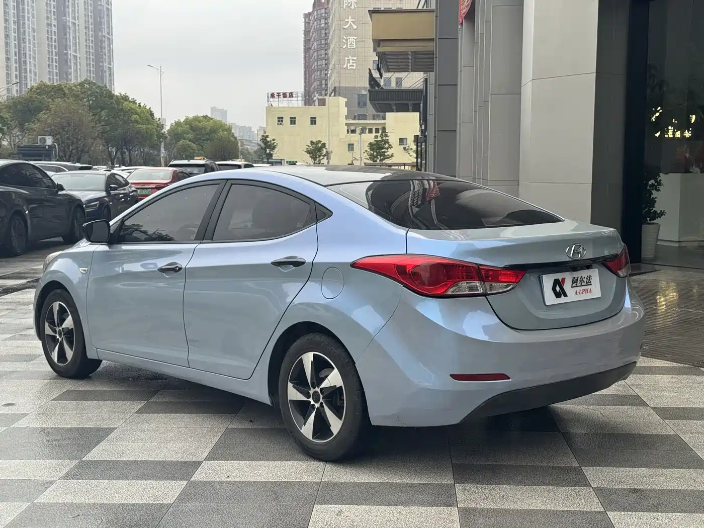 Hyundai Langdong 2012 1.6L Automatic Fashion фото 4