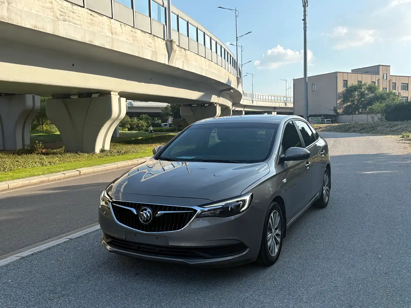 Фото 1 - Buick Excelle