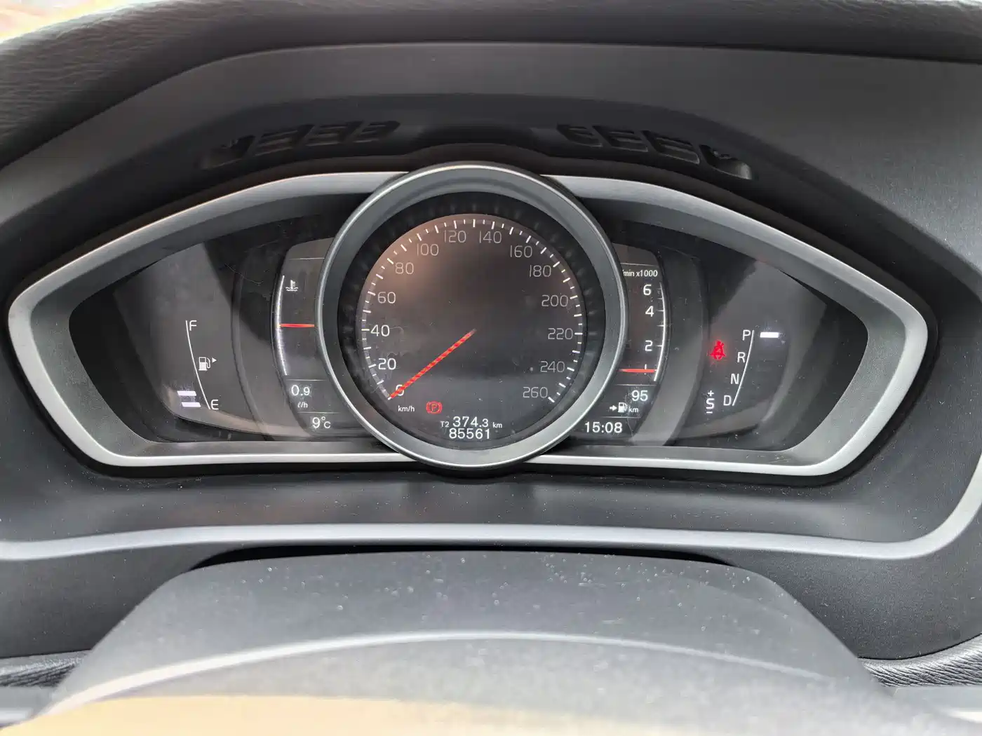 Volvo V40 2018 2018 T3 R-Design Edition