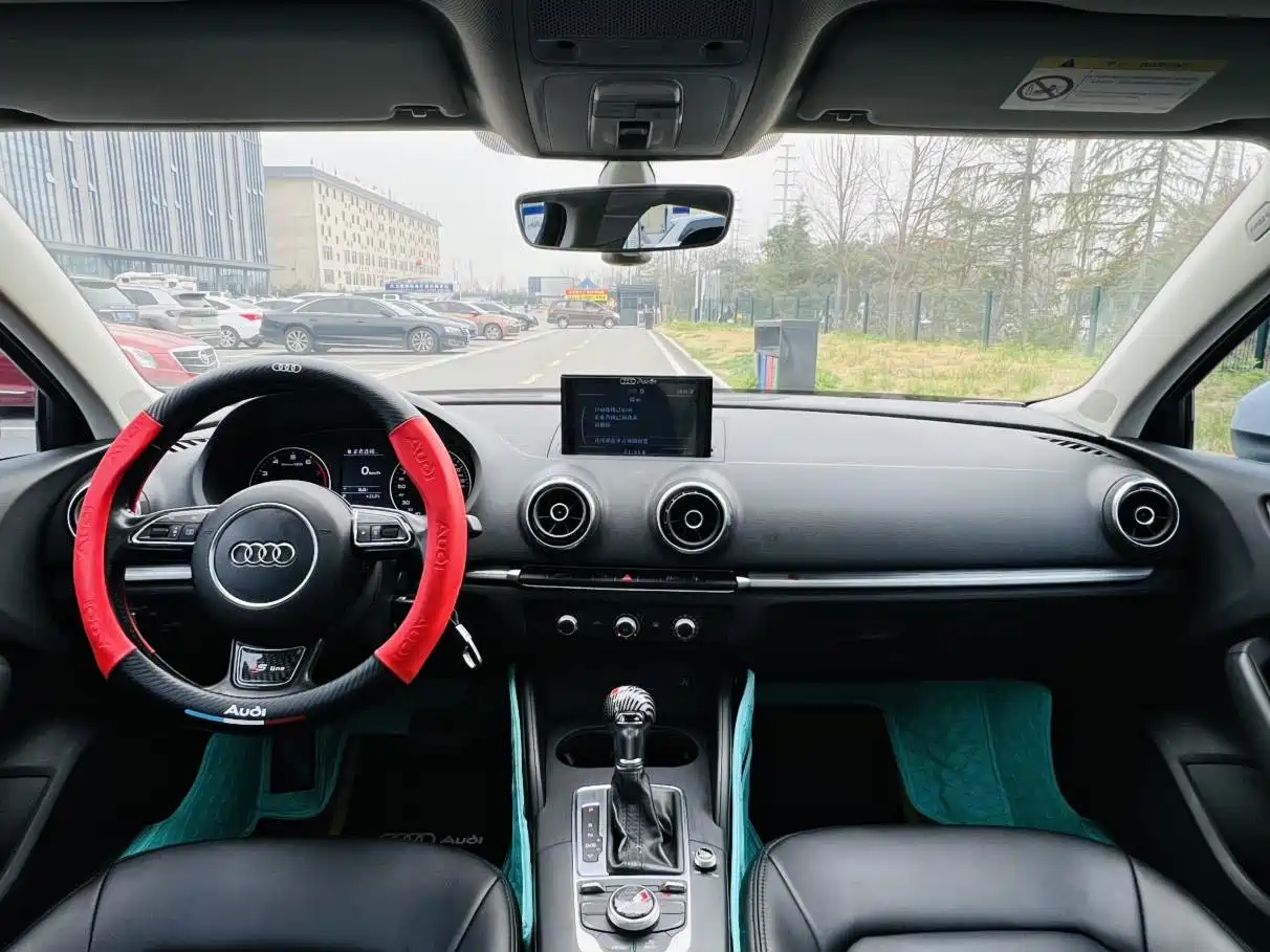 Audi A3 2016 Limousine 35 TFSI Leadership фото 7
