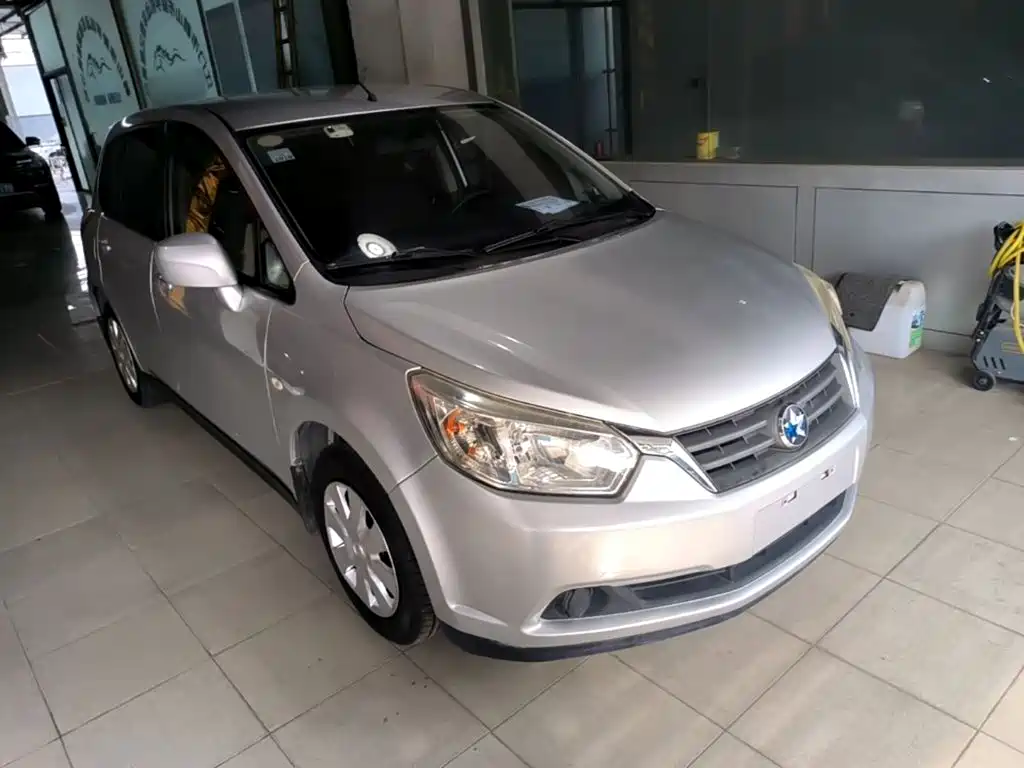 Venucia R50 2014 2014 1.6L Automatic Exciting Edition