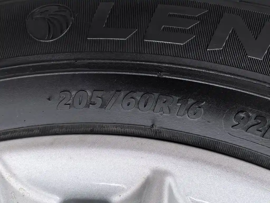 Ford Focus 2022 2021 Sedan EcoBoost 180 Auto Trend
